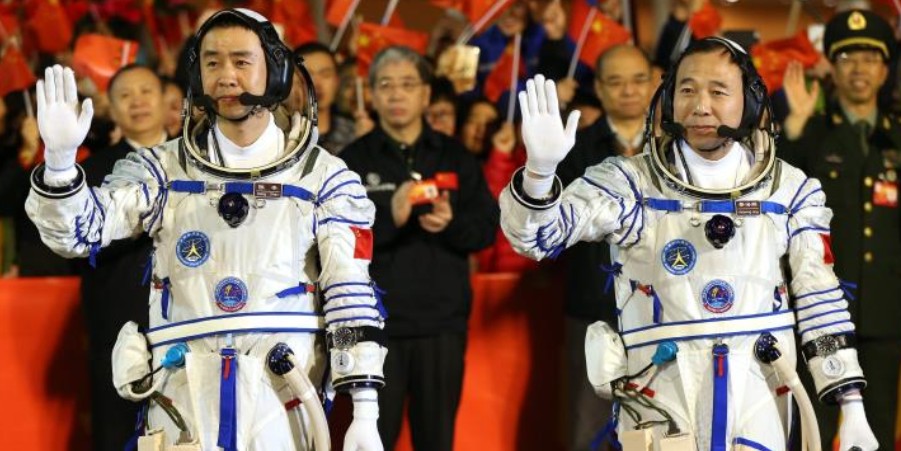 Απογειώθηκε το επανδρωμένο διαστημόπλοιο Shenzhou-12 προς τον υπό κατασκευή διαστημικό σταθμό της Κίνας